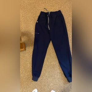 Figs scrub jogger pants small